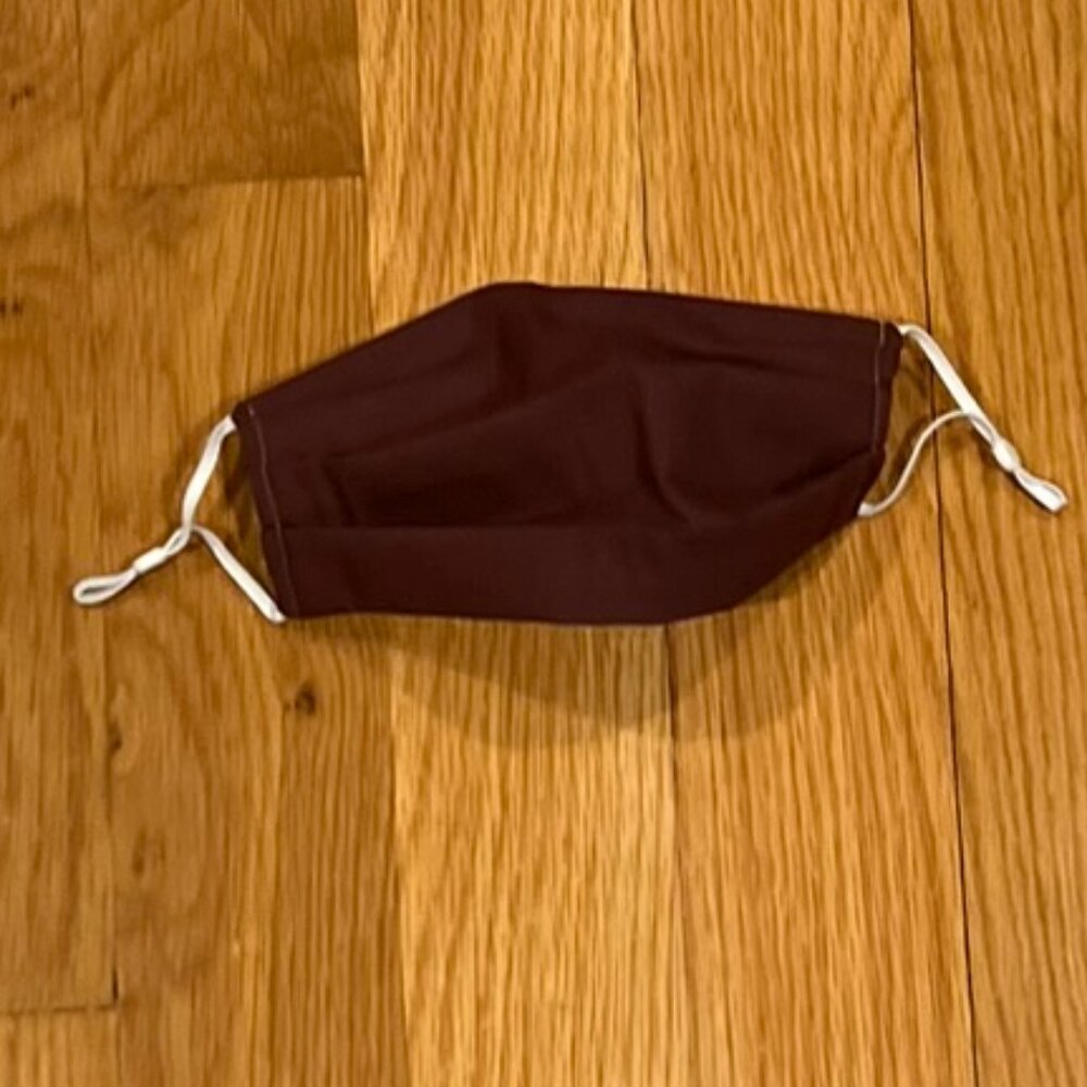 NWOT designer-inspired face mask (burgundy)